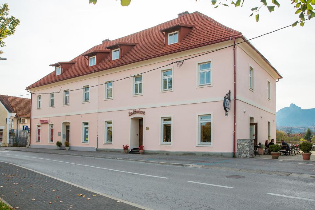 St. Hubert Hunting Lodge Ogulin Extérieur photo