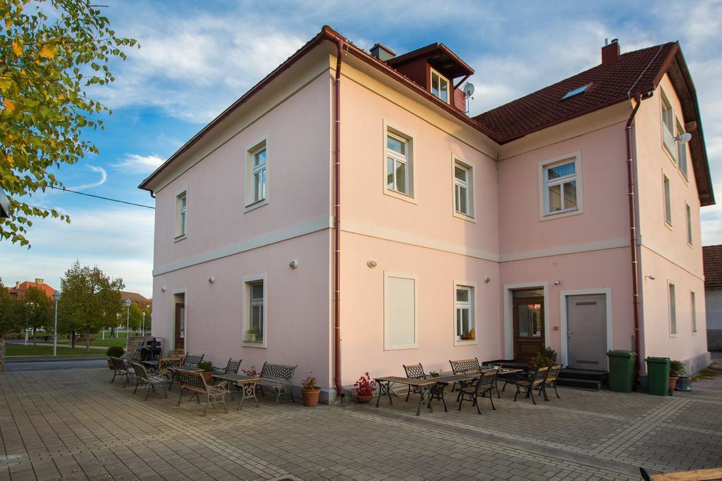 St. Hubert Hunting Lodge Ogulin Extérieur photo